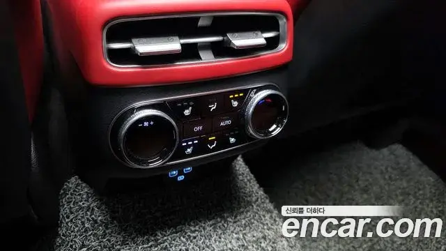 Genesis GV70 2023 — Şəkil 15/20