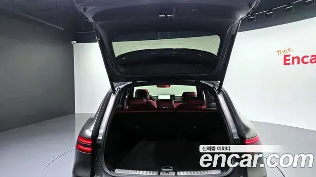 Genesis GV70 2023 — Şəkil 12/20