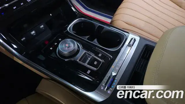 Kia Carnival 2023 — Фото 9/20