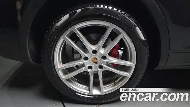 Porsche Cayenne 2019 — Şəkil 18/20