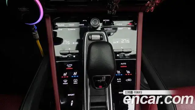 Porsche Cayenne 2019 — Şəkil 16/20