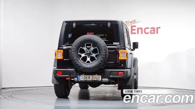 Jeep Wrangler 2023 — Şəkil 20/20