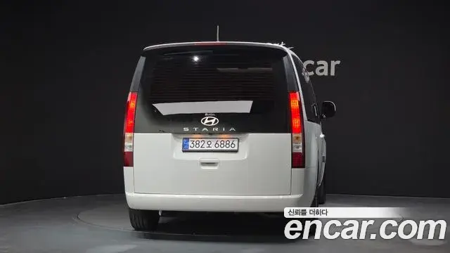 Hyundai Staria 2025 — Фото 4/20
