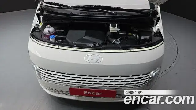 Hyundai Staria 2025 — Фото 6/20