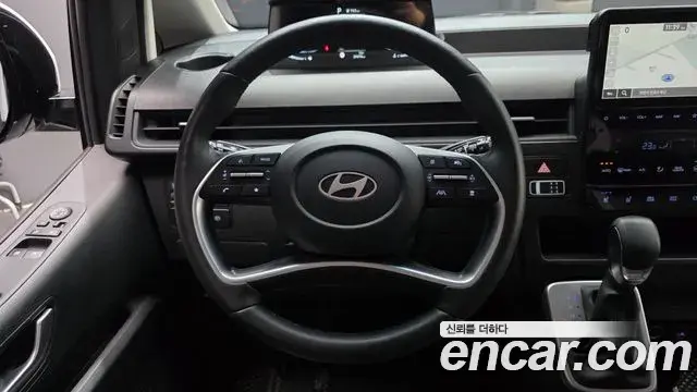 Hyundai Staria 2025 — Фото 13/20