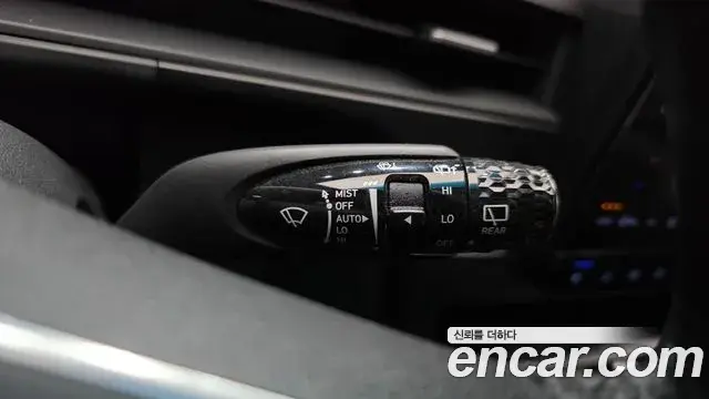 Hyundai Staria 2025 — Фото 17/20
