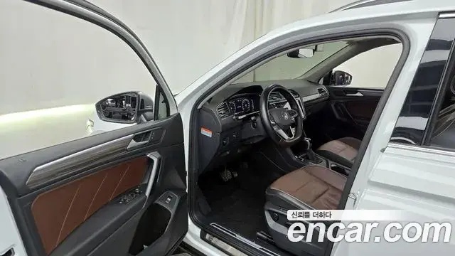 Volkswagen Tiguan Allspace 2023 — Şəkil 9/20