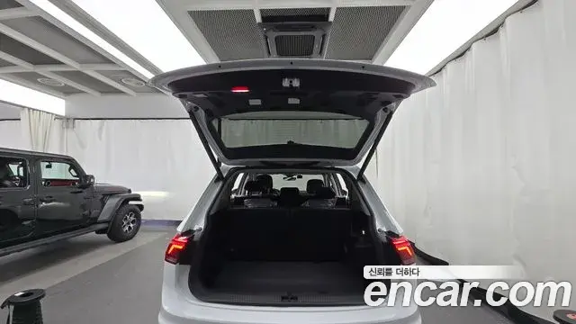 Volkswagen Tiguan Allspace 2023 — Şəkil 10/20