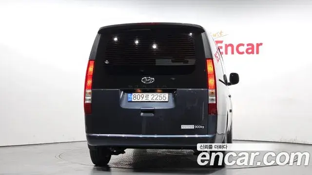 Hyundai Staria 2023 — Photo 4/20