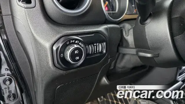 Jeep Wrangler 2018 — Photo 16/20