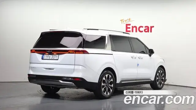 Kia Carnival 2022 — Фото 2/20