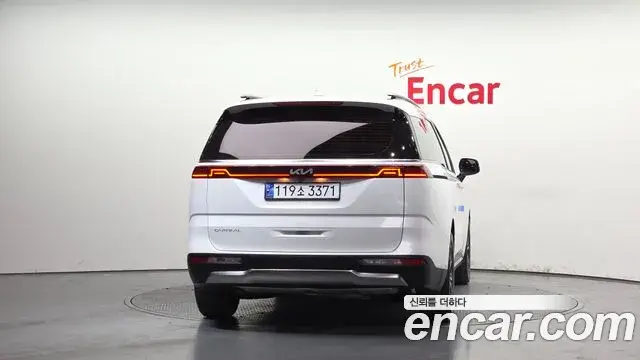 Kia Carnival 2022 — Фото 4/20