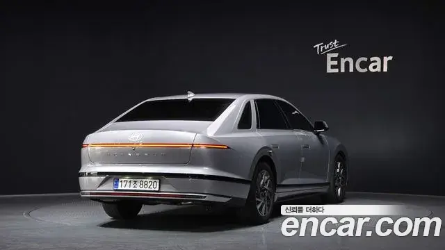 Hyundai Grandeur Hybrid 2023 — Şəkil 10/20