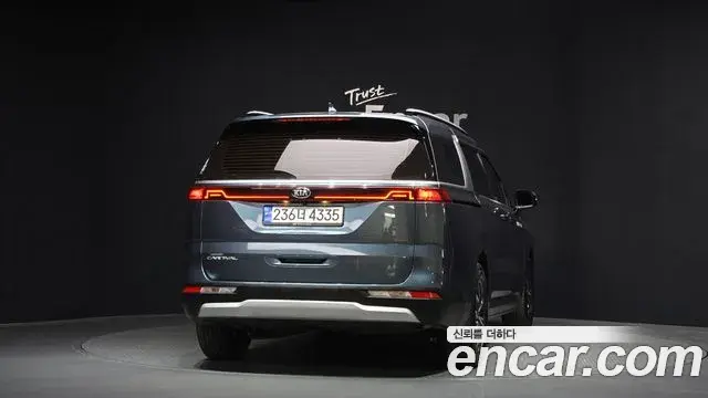 Kia Carnival 2021 — Фото 4/20