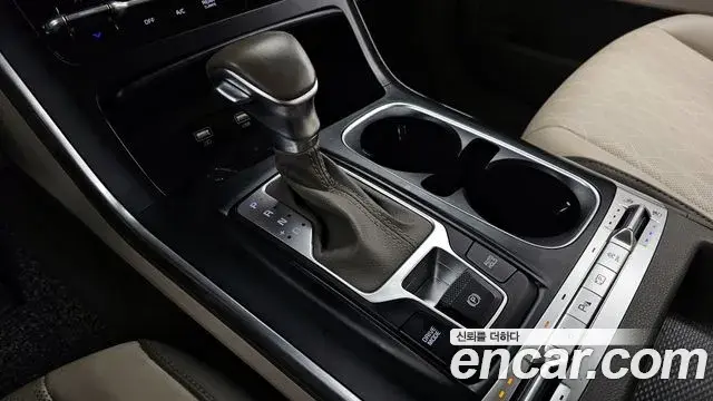 Kia Carnival 2021 — Фото 9/20