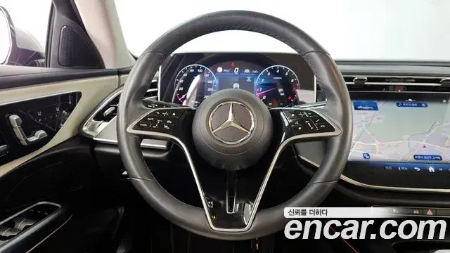 Mercedes-Benz E-Class 2024 — Фото 13/20