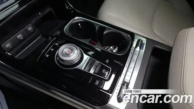 Kia Carnival 2021 — Фото 9/20