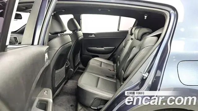 Kia Sportage The Bold 2019 — Фото 12/20