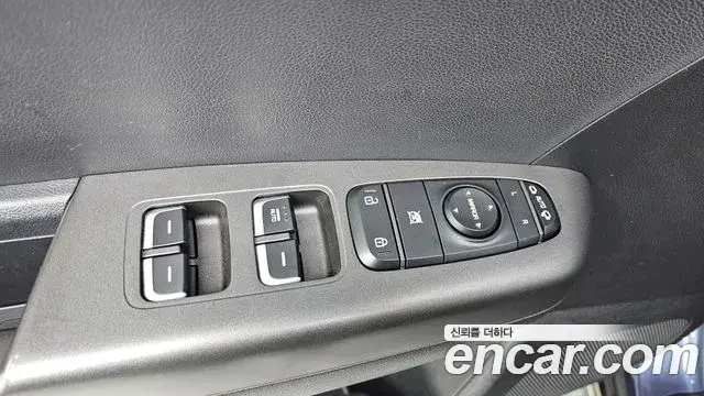 Kia Sportage The Bold 2019 — Фото 17/20