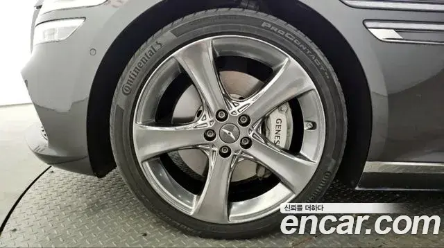 Genesis G80 2022 — Photo 6/20