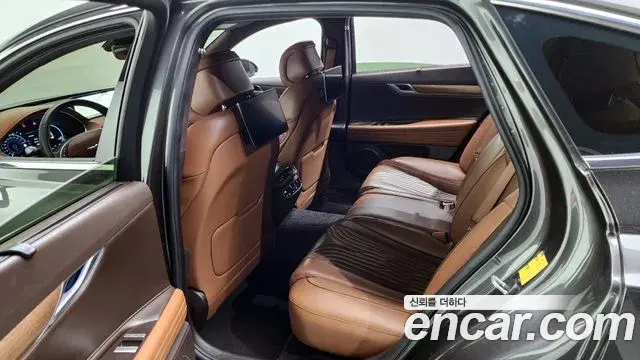 Genesis G80 2022 — Photo 18/20
