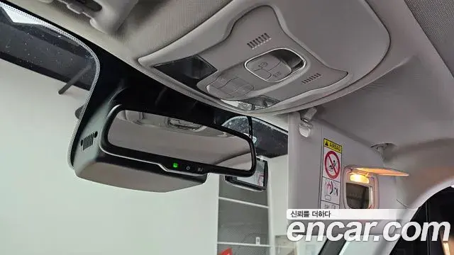 Jeep Renegade 2020 — Фото 19/20