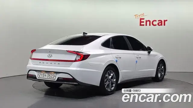 Hyundai Sonata 2019 — Фото 2/20