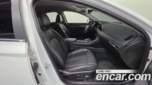 Hyundai Sonata 2019 — Фото 10/20