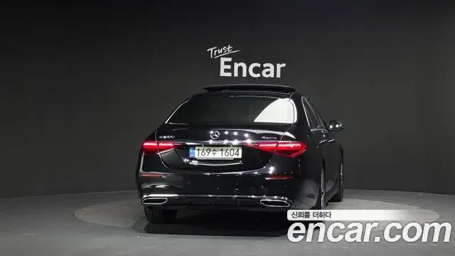 Mercedes-Benz S-Class 2022 — Photo 12/20