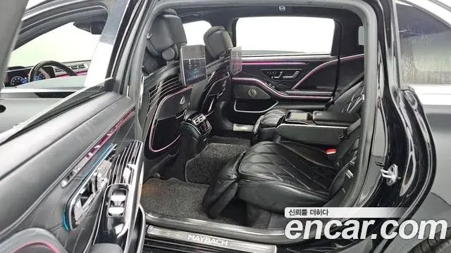 Mercedes-Benz S-Class 2022 — Фото 19/20