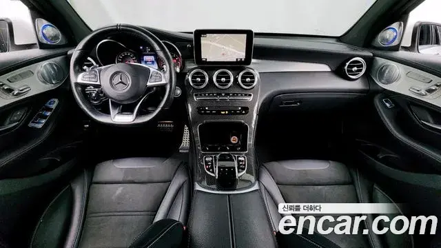 Mercedes-Benz GLC-Class 2019 — Photo 16/20