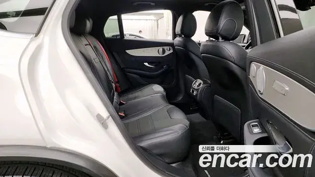 Mercedes-Benz GLC-Class 2019 — Photo 3/20