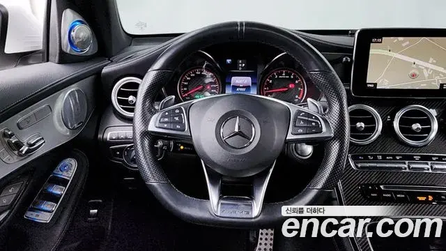 Mercedes-Benz GLC-Class 2019 — Photo 14/20