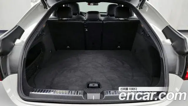 Mercedes-Benz GLC-Class 2019 — Photo 17/20