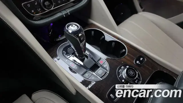 Bentley Bentayga 2024 — Şəkil 4/20