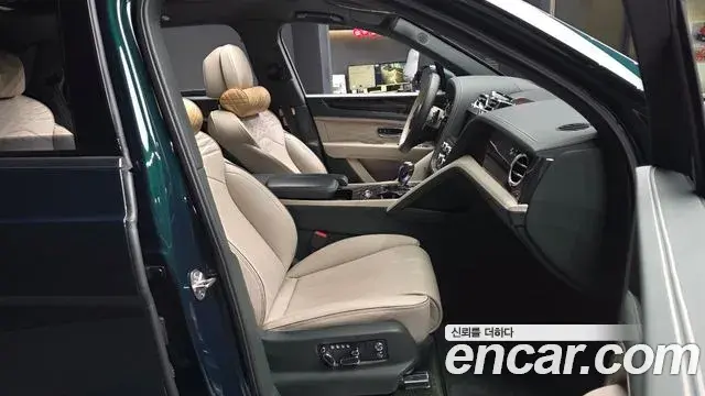 Bentley Bentayga 2024 — Şəkil 17/20