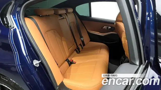 BMW 3 Series 2025 — Şəkil 10/20