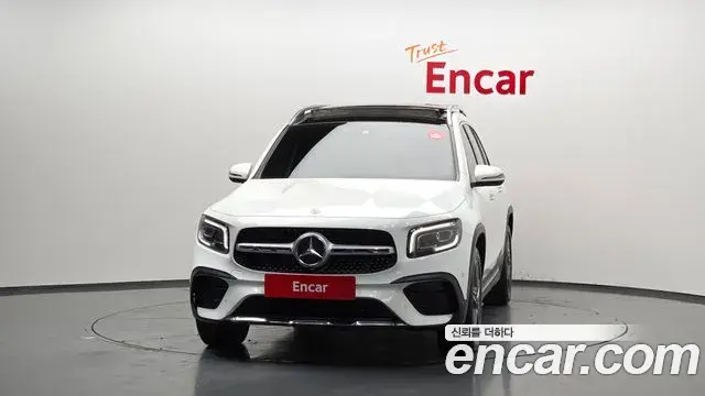 Mercedes-Benz GLB-Class 2021 — Фото 3/20