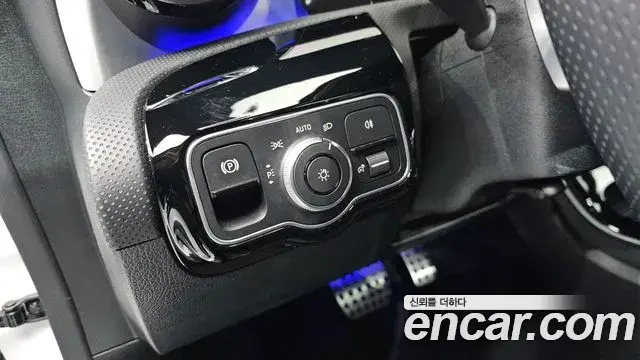Mercedes-Benz CLA-Class 2023 — Photo 13/20