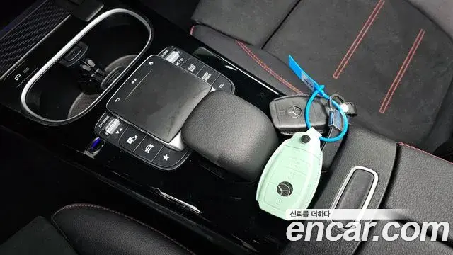 Mercedes-Benz CLA-Class 2023 — Photo 17/20