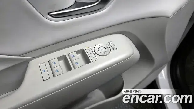 Hyundai Kona Hybrid 2026 — Photo 16/20