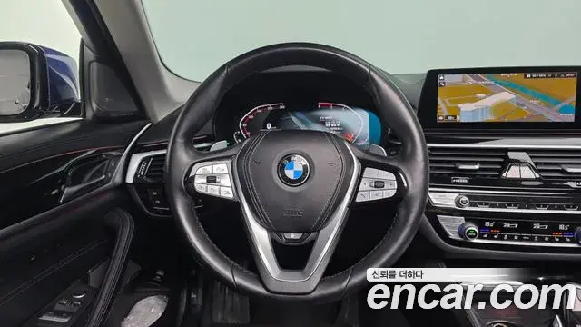 BMW 5 Series 2020 — Photo 16/20