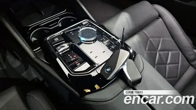 BMW 5 Series 2025 — Photo 3/20