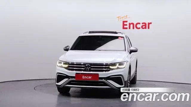 Volkswagen Tiguan Allspace 2023 — Photo 20/20