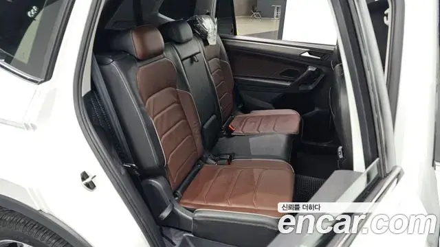 Volkswagen Tiguan Allspace 2023 — Photo 5/20
