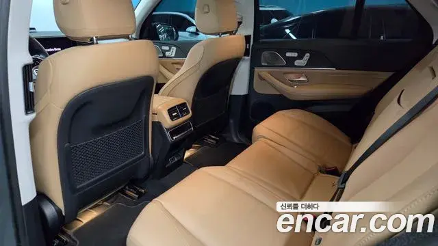 Mercedes-Benz GLE-Class 2025 — Фото 8/20