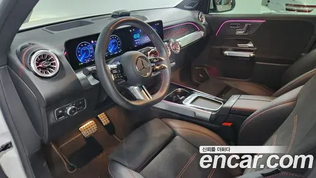 Mercedes-Benz EQB 2024 — ფოტო 3/20