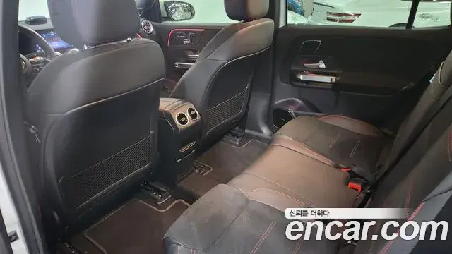 Mercedes-Benz EQB 2024 — ფოტო 1/20