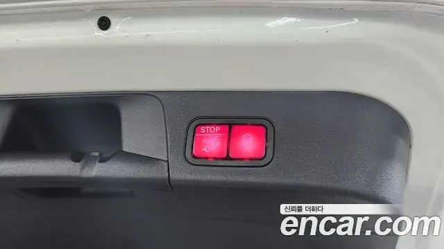 Mercedes-Benz EQB 2024 — ფოტო 15/20