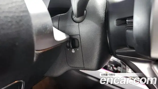 Mercedes-Benz EQB 2024 — ფოტო 18/20